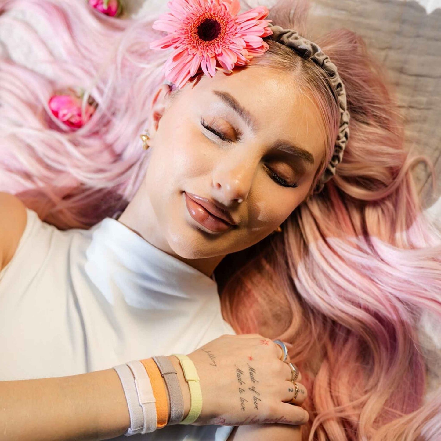 Plastic-free Flat Hair Ties Pastel Colors - Bright Spark