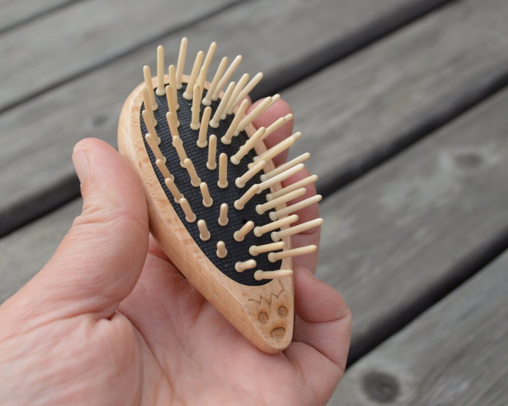 Hedgehog Travel Hair Brush