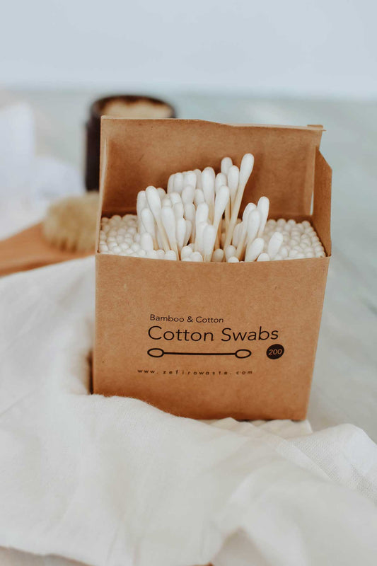 Kraft paper box of 200 cotton swabs