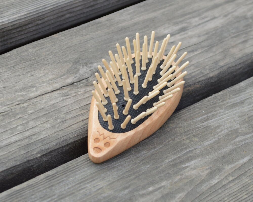 Hedgehog Travel Hair Brush