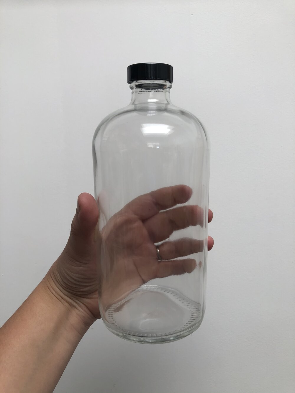 1 Litre Glass Bottle 